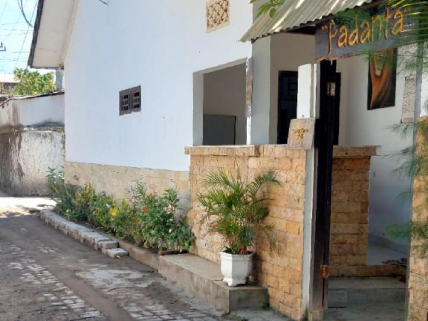 Padanta Homestay غيلي تراوانغان المظهر الخارجي الصورة